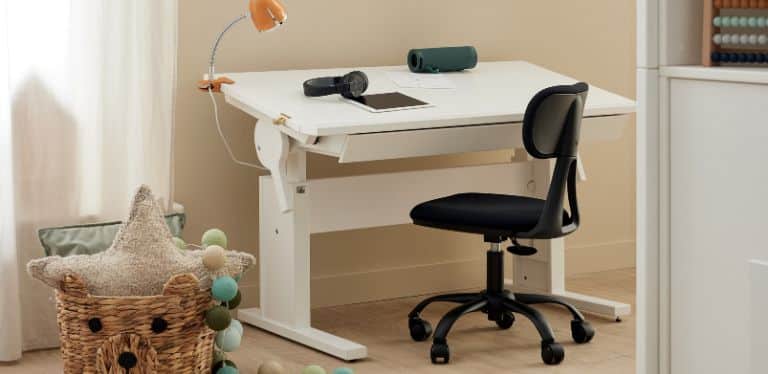 height adjustable desk by lifetime kidsrooms - kuhl home singapore